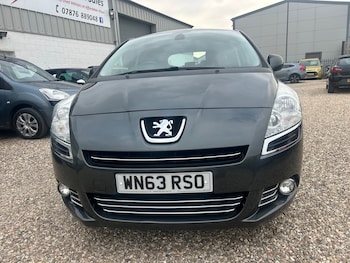 Used Peugeot 5008 2013 for sale - 76192134: Photo 2