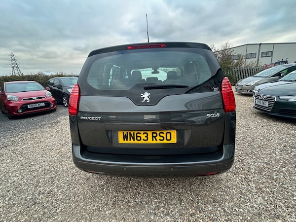 Used Peugeot 5008 2013 for sale - 76192134: Photo 6