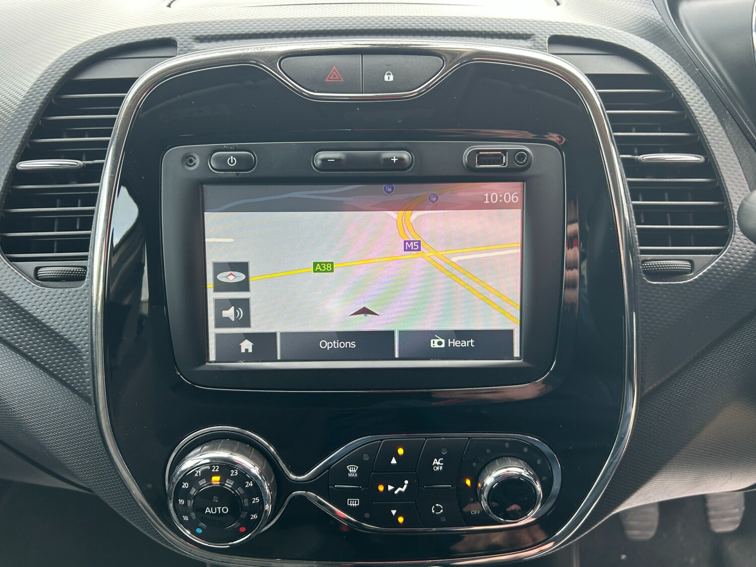 Used Renault Captur 2015 for sale - 77335817: Photo 23