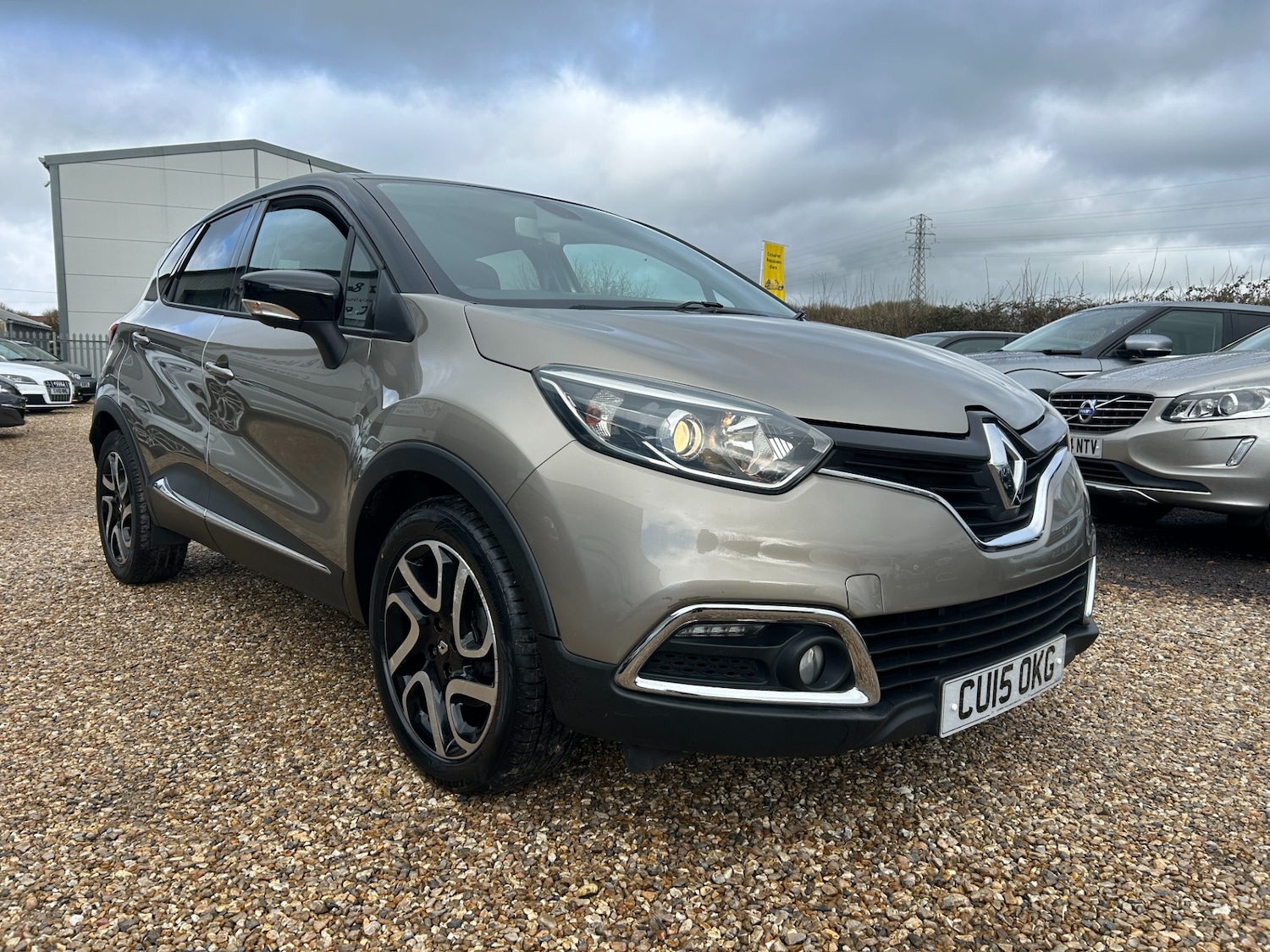Used Renault Captur 2015 for sale - 77335817: Photo 4