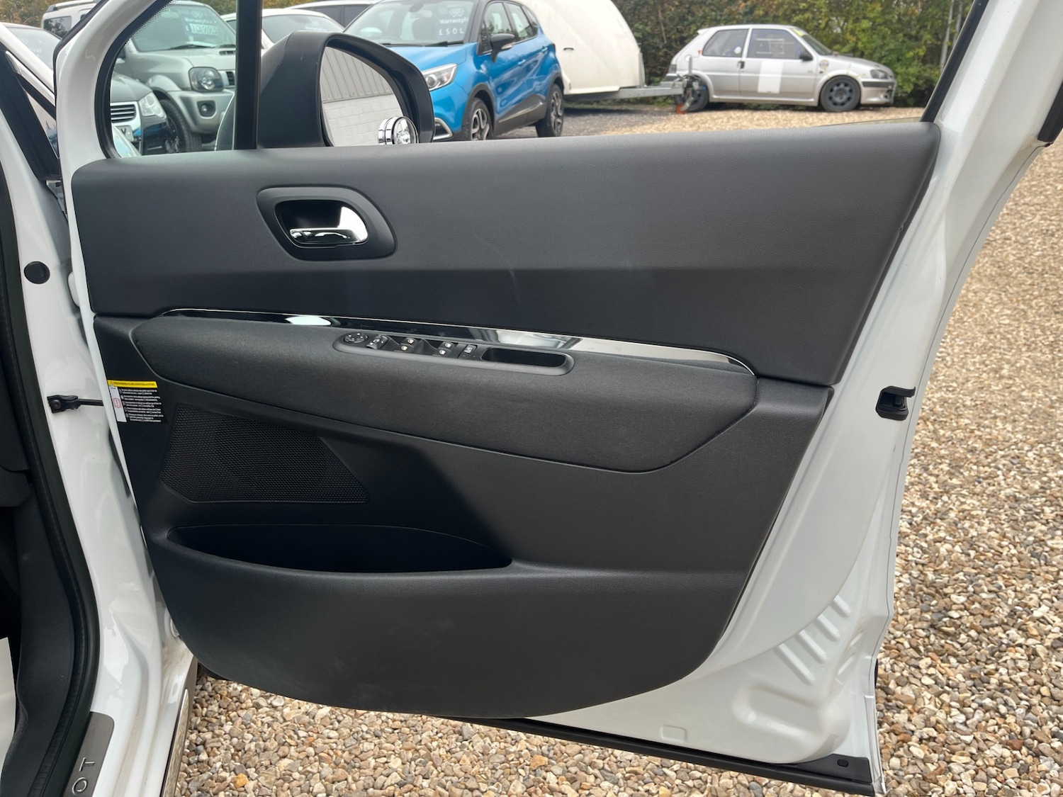 Used Peugeot 3008 2014 for sale - 76046086: Photo 11