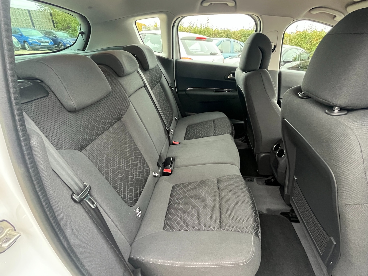 Used Peugeot 3008 2014 for sale - 76046086: Photo 16