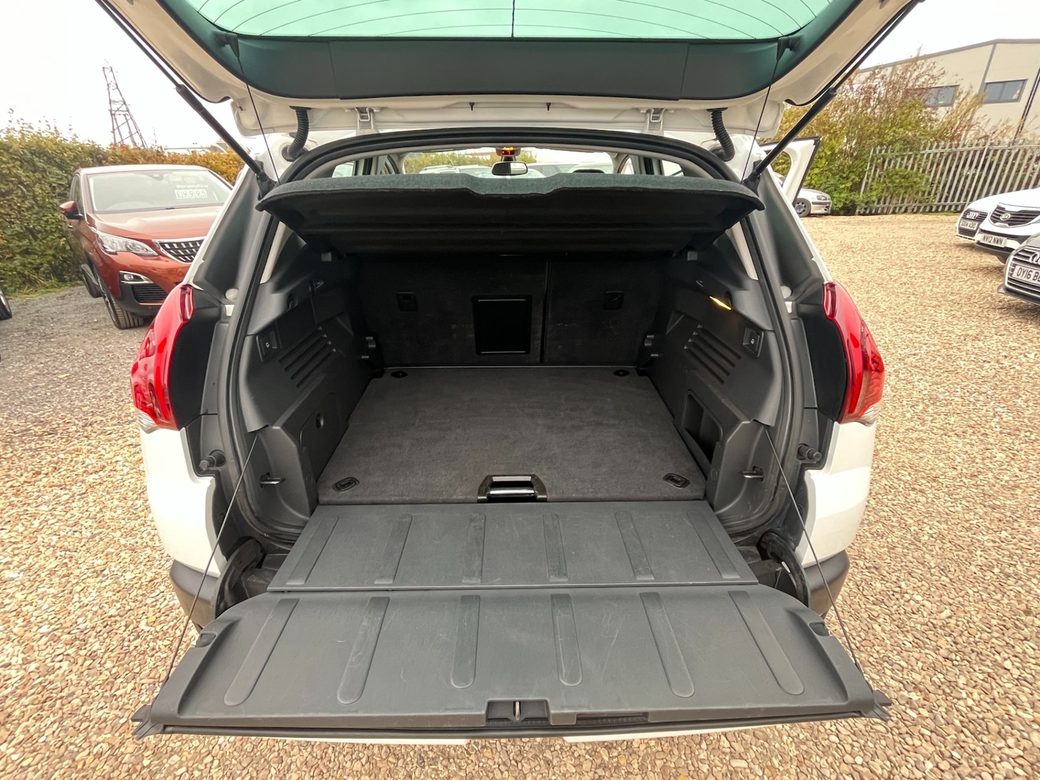 Used Peugeot 3008 2014 for sale - 76046086: Photo 17