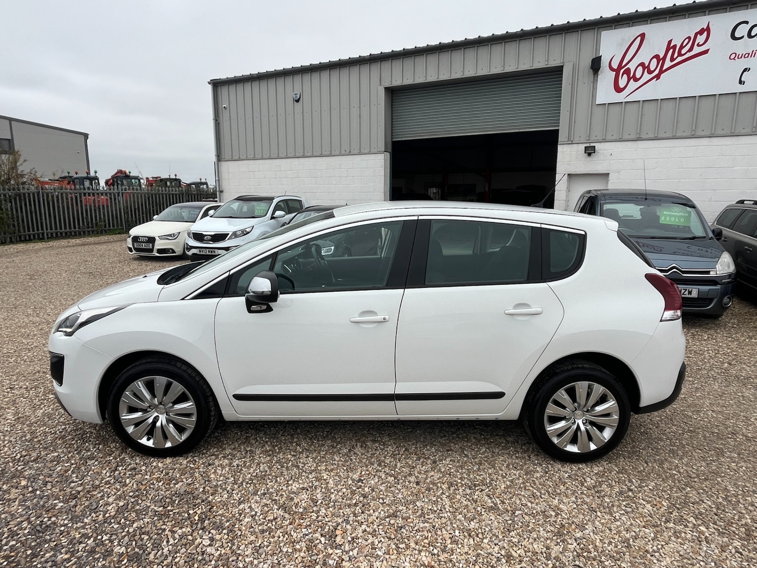 Used Peugeot 3008 2014 for sale - 76046086: Photo 8