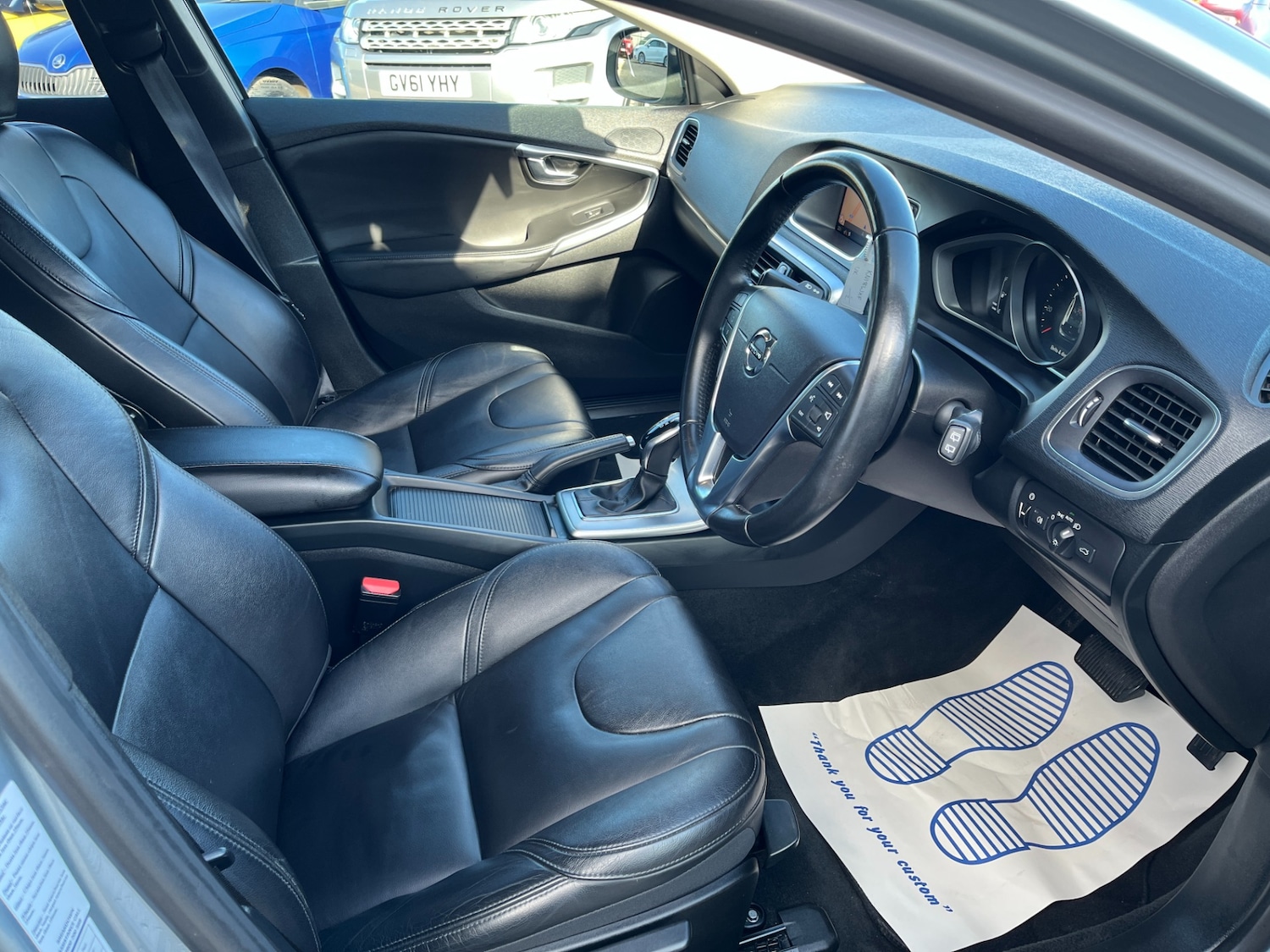 Used Volvo V40 2018 for sale - 77617899: Photo 13