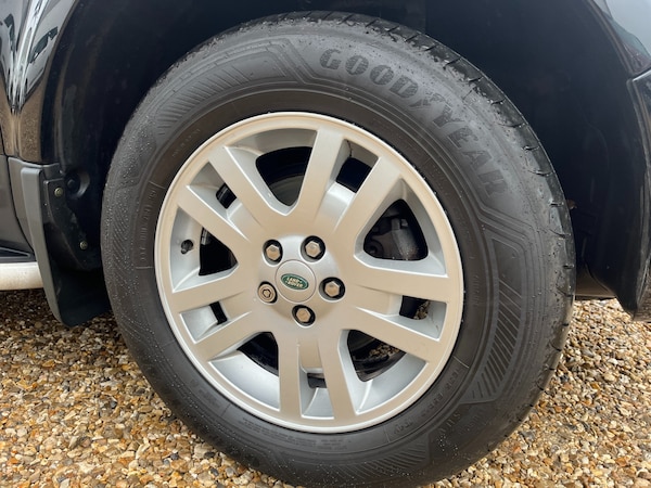 Used Land Rover Freelander 2011 for sale - 75995230: Photo 11