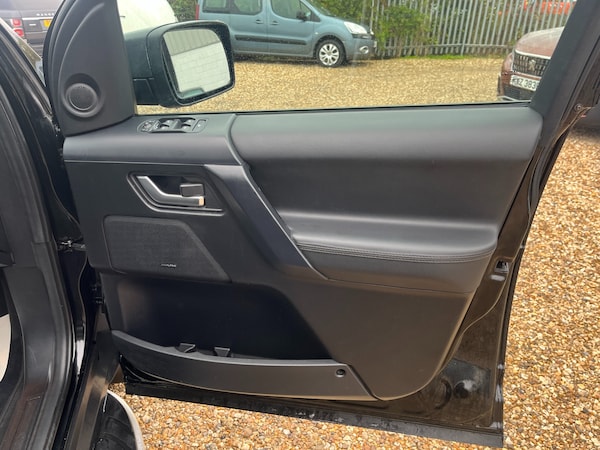 Used Land Rover Freelander 2011 for sale - 75995230: Photo 12