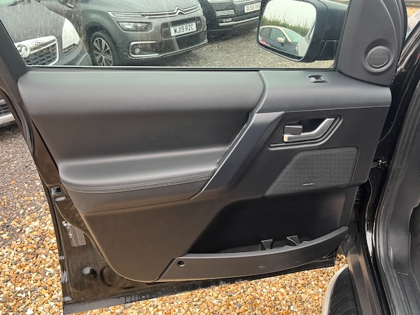Used Land Rover Freelander 2011 for sale - 75995230: Photo 18