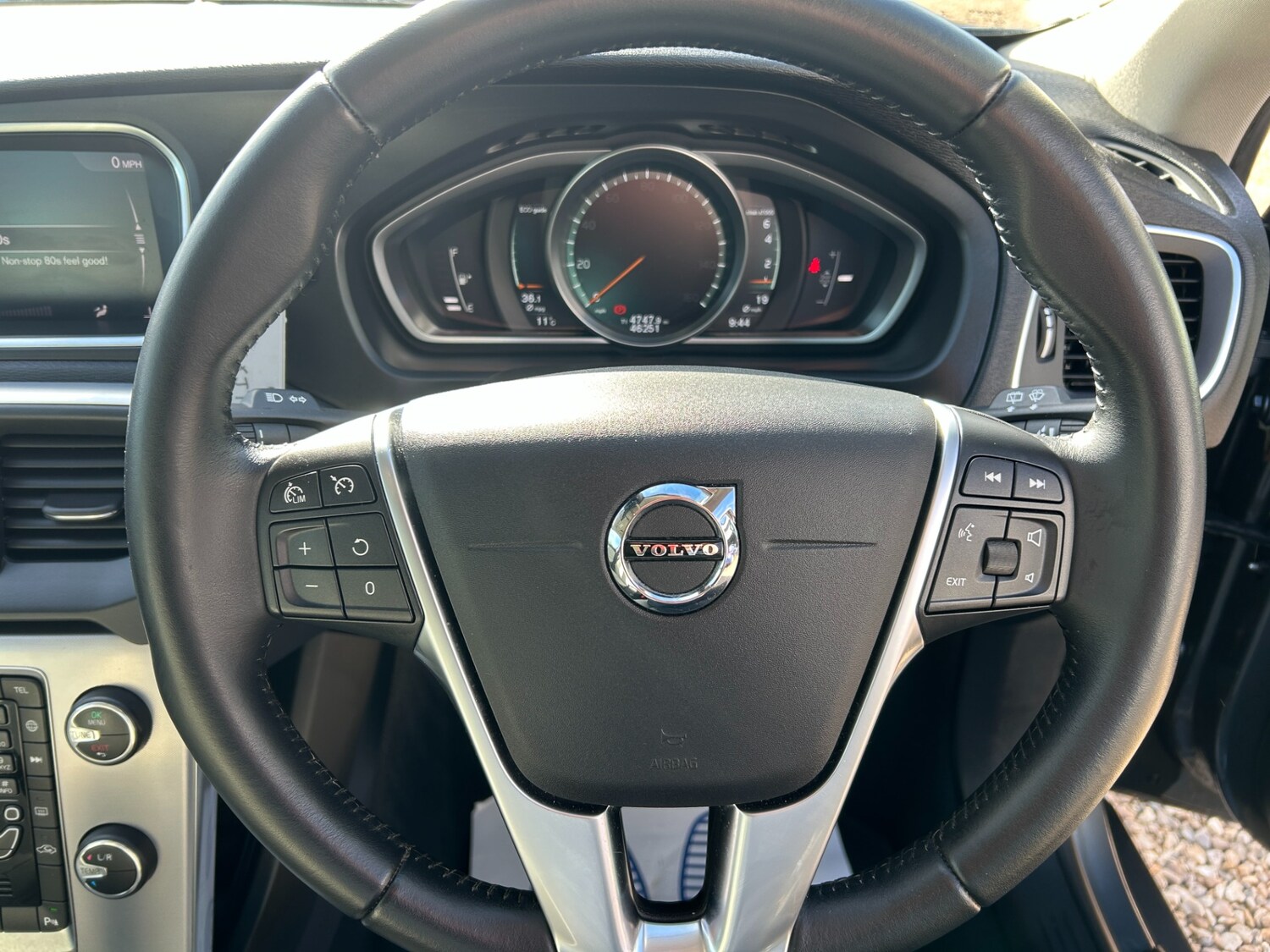 Used Volvo V40 2017 for sale - 78209844: Photo 20