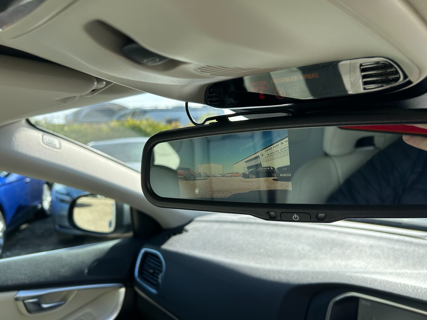 Used Volvo V40 2017 for sale - 78209844: Photo 23