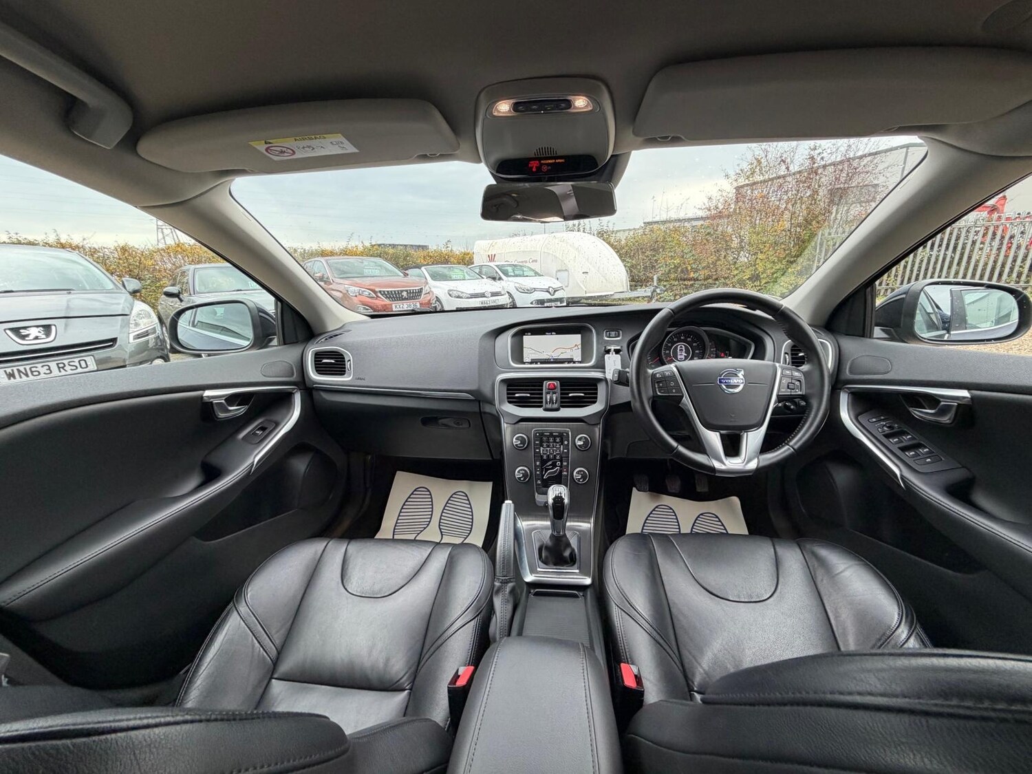 Used Volvo V40 2015 for sale - 77830636: Photo 16