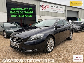 Used Volvo V40 2015 for sale - 77830636: Photo