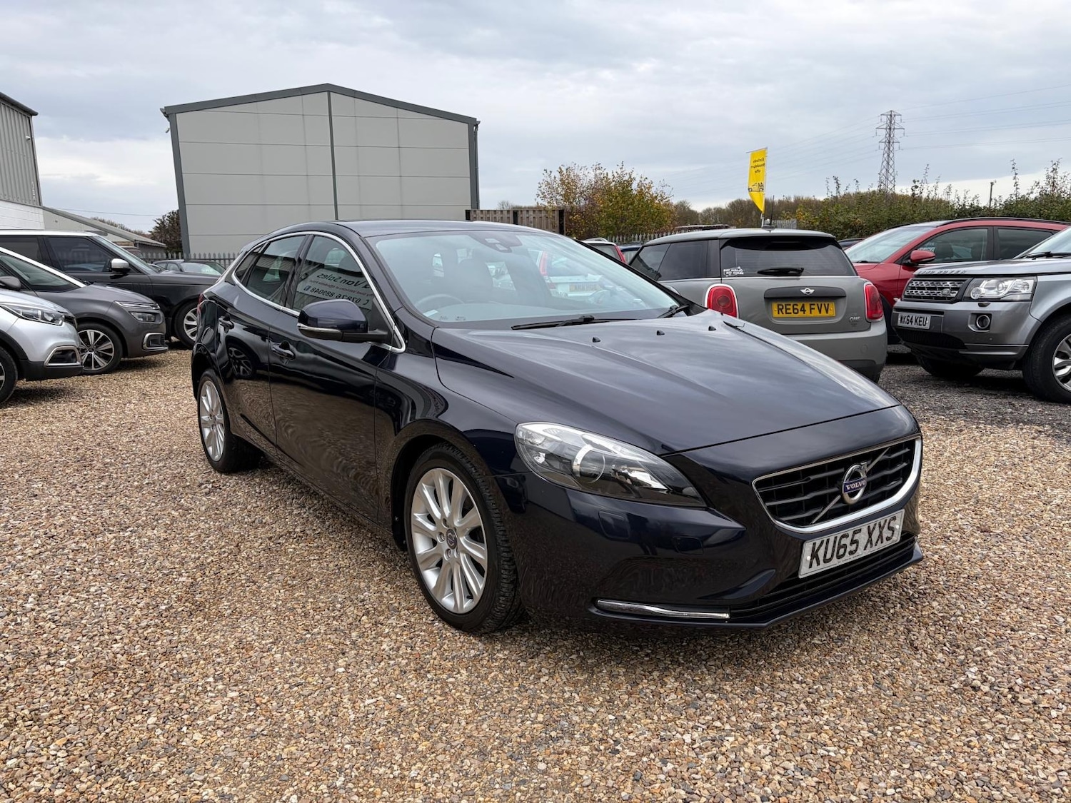 Used Volvo V40 2015 for sale - 77830636: Photo 3