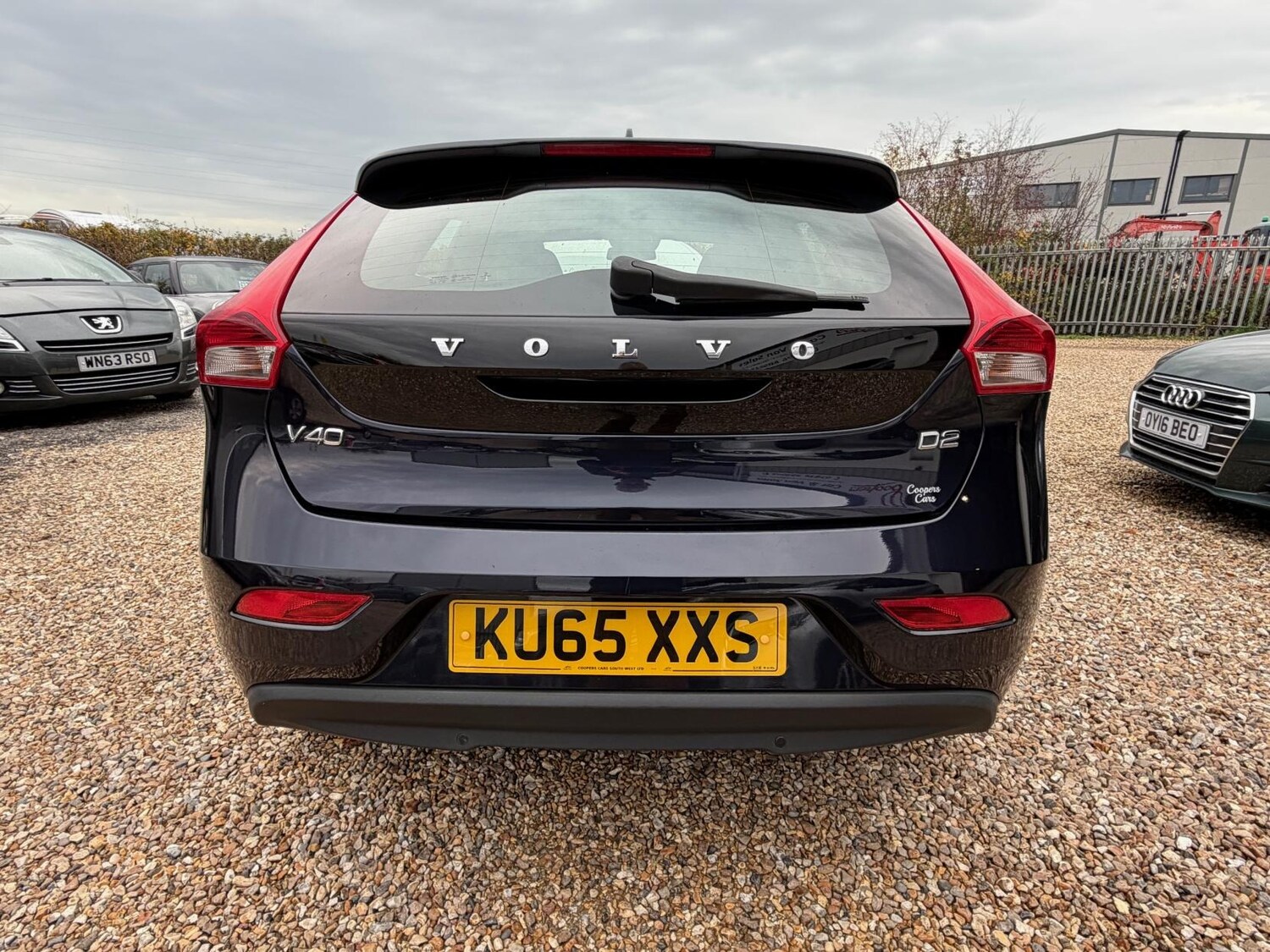 Used Volvo V40 2015 for sale - 77830636: Photo 6
