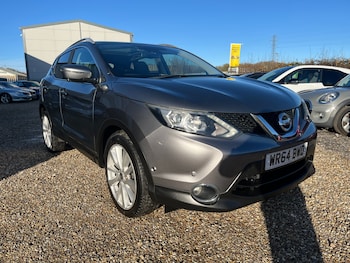 Used Nissan Qashqai 2014 for sale - 76792674: Photo
