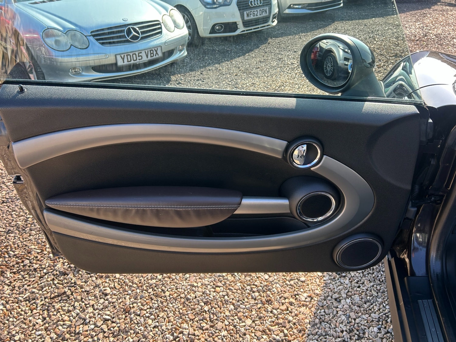 Used MINI Convertible 2013 for sale - 77568445: Photo 17