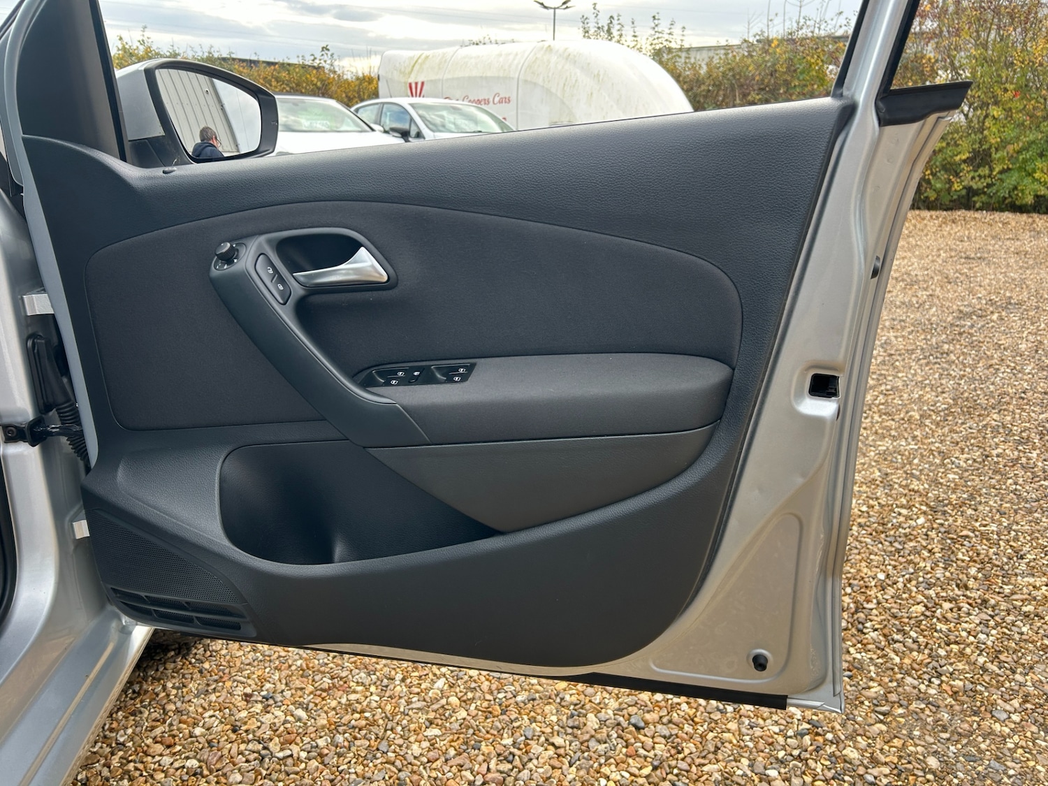 Used Volkswagen Polo 2010 for sale - 76262895: Photo 11