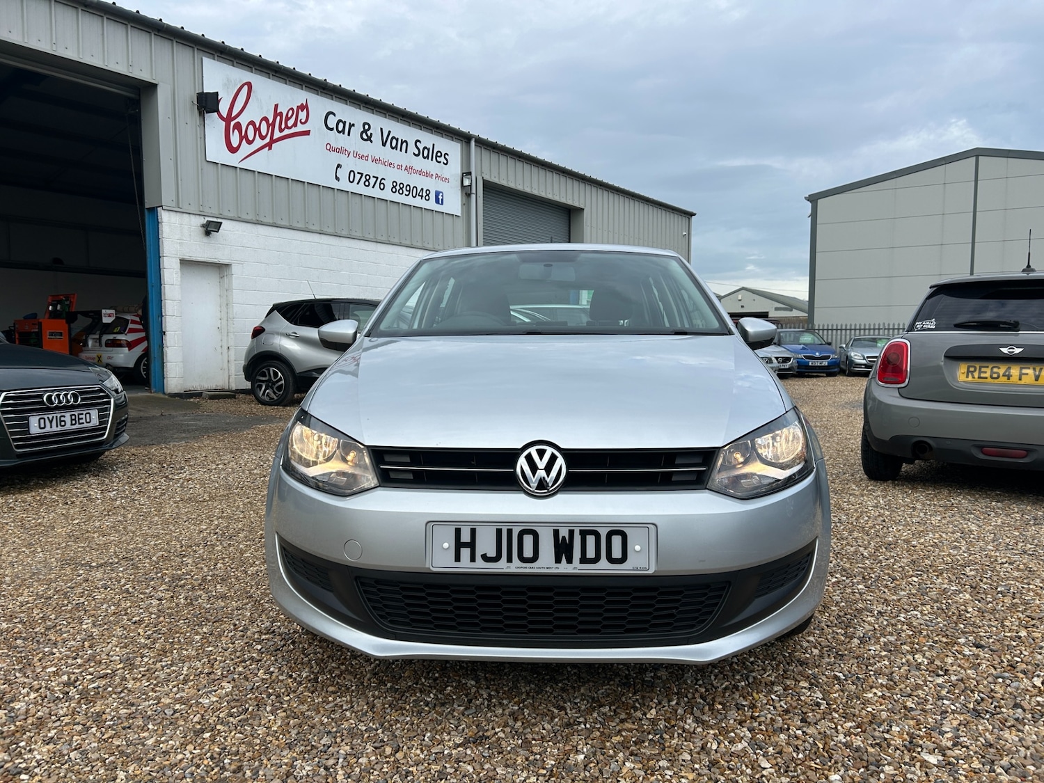 Used Volkswagen Polo 2010 for sale - 76262895: Photo 2