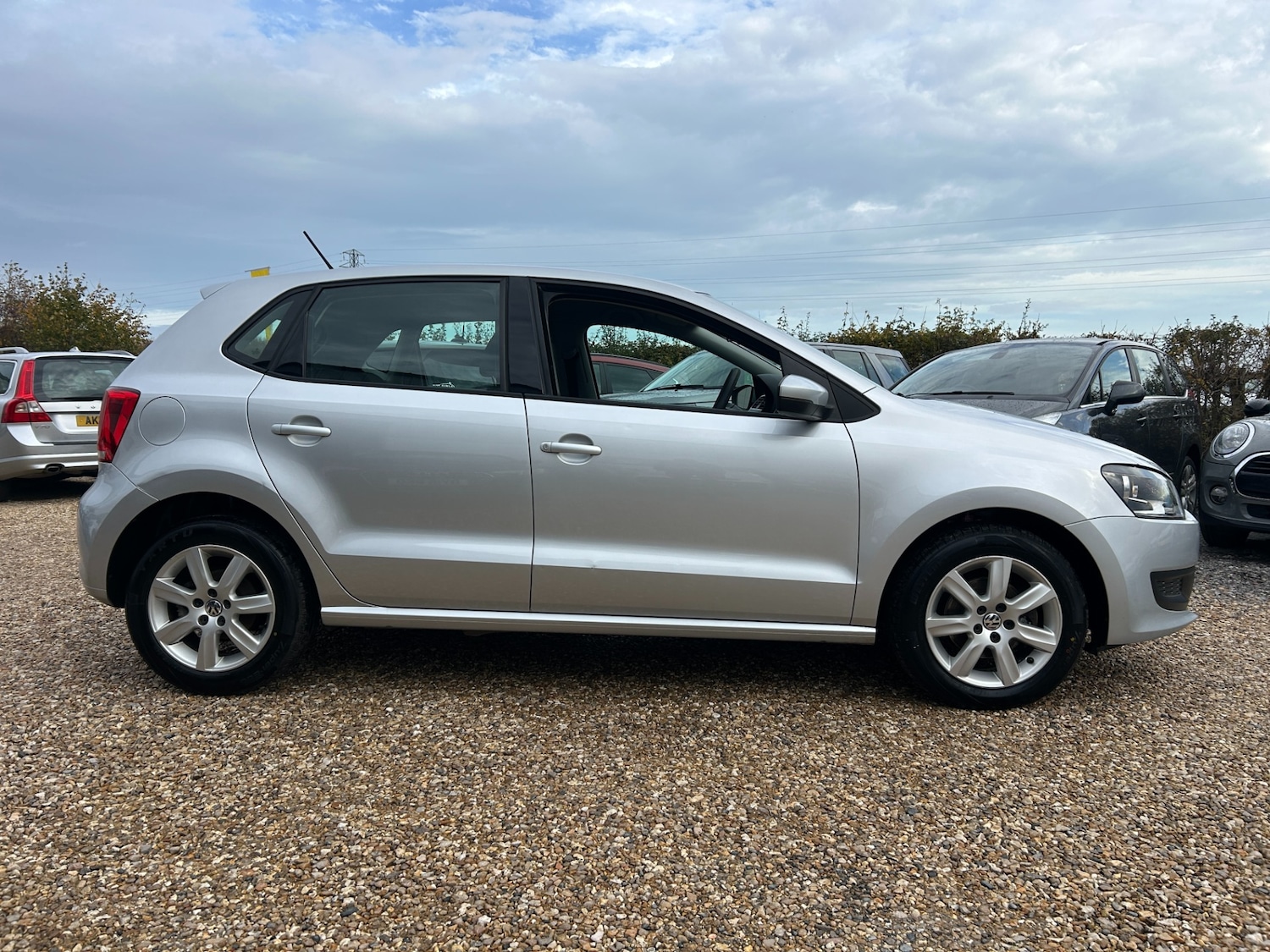 Used Volkswagen Polo 2010 for sale - 76262895: Photo 4