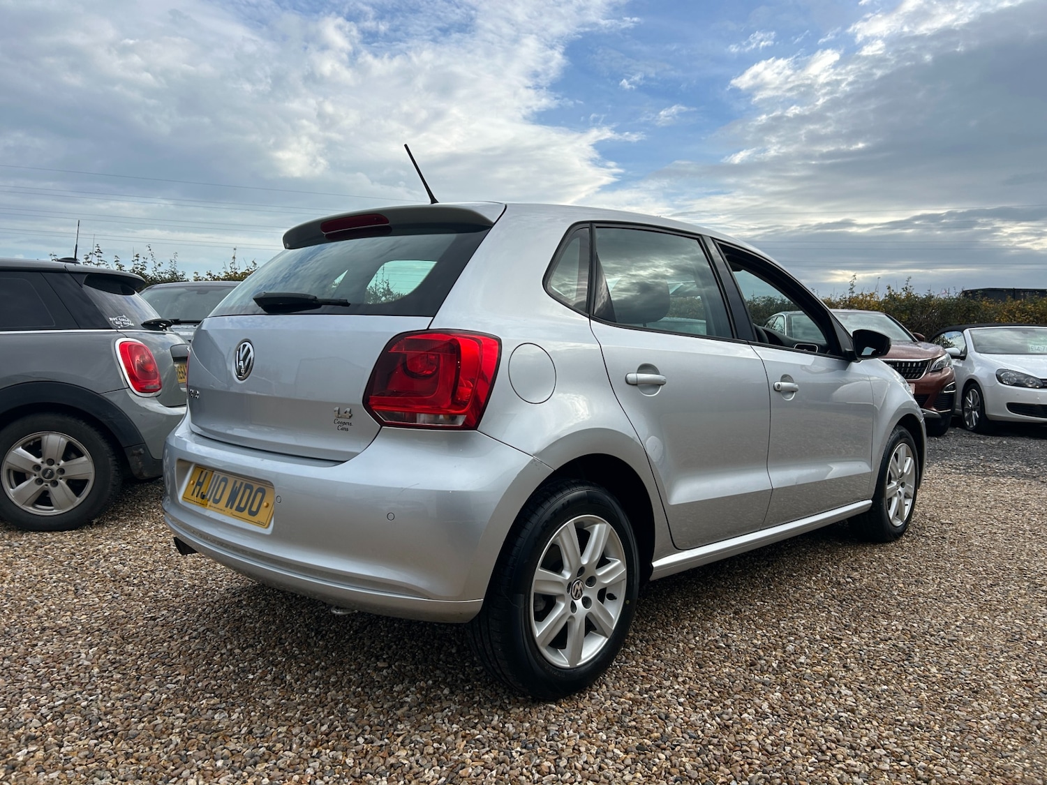 Used Volkswagen Polo 2010 for sale - 76262895: Photo 5