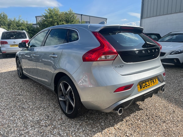 Used Volvo V40 2013 for sale - 74626838: Photo 8
