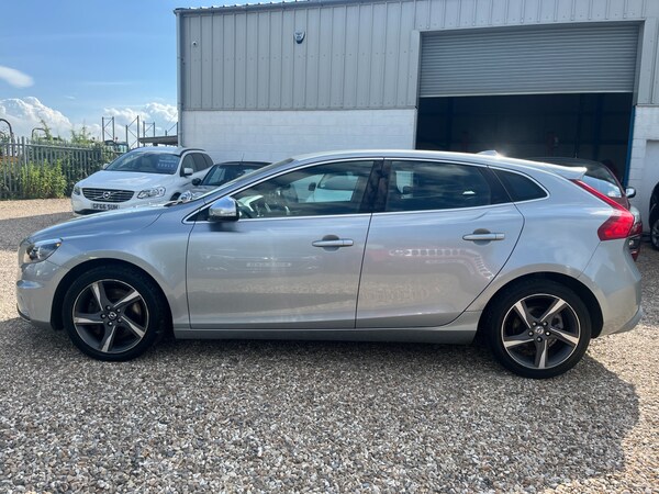 Used Volvo V40 2013 for sale - 74626838: Photo 9
