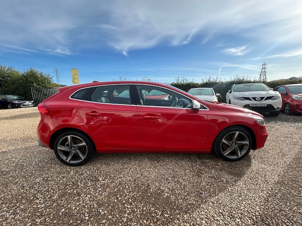 Used Volvo V40 2014 for sale - 75618461: Photo 4