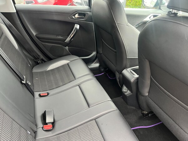 Used Peugeot 2008 2015 for sale - 75997181: Photo 14