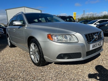 Used Volvo V70 2011 for sale - 76157104: Photo