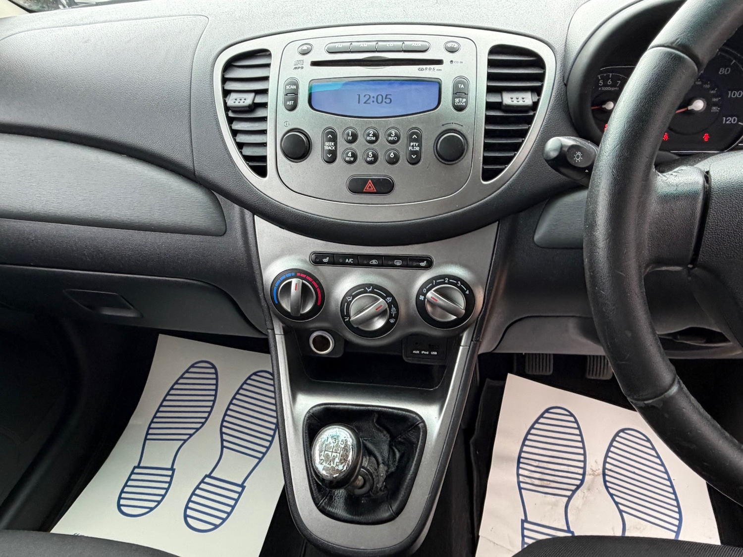 Used Hyundai i10 2013 for sale - 77529812: Photo 14