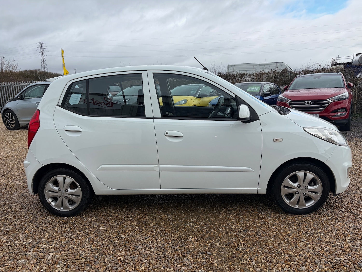 Used Hyundai i10 2013 for sale - 77529812: Photo 4