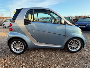 Used smart fortwo 2011 for sale - 77167991: Photo