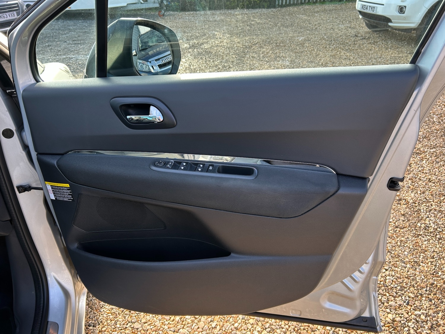 Used Peugeot 5008 2015 for sale - 76650283: Photo 12