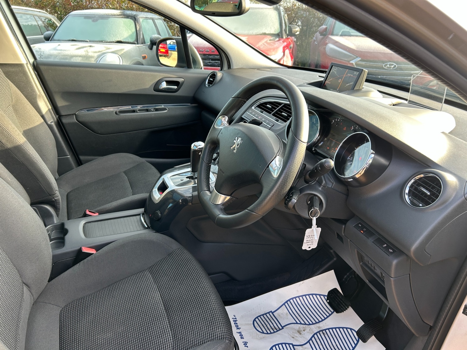 Used Peugeot 5008 2015 for sale - 76650283: Photo 13