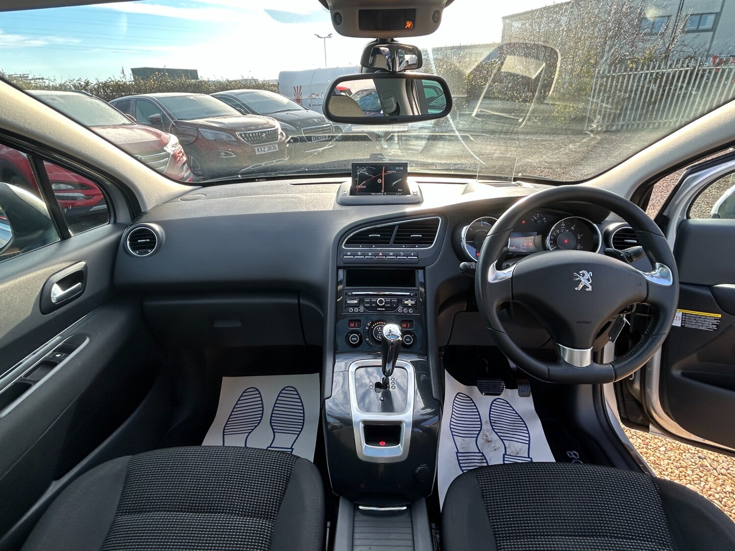 Used Peugeot 5008 2015 for sale - 76650283: Photo 14