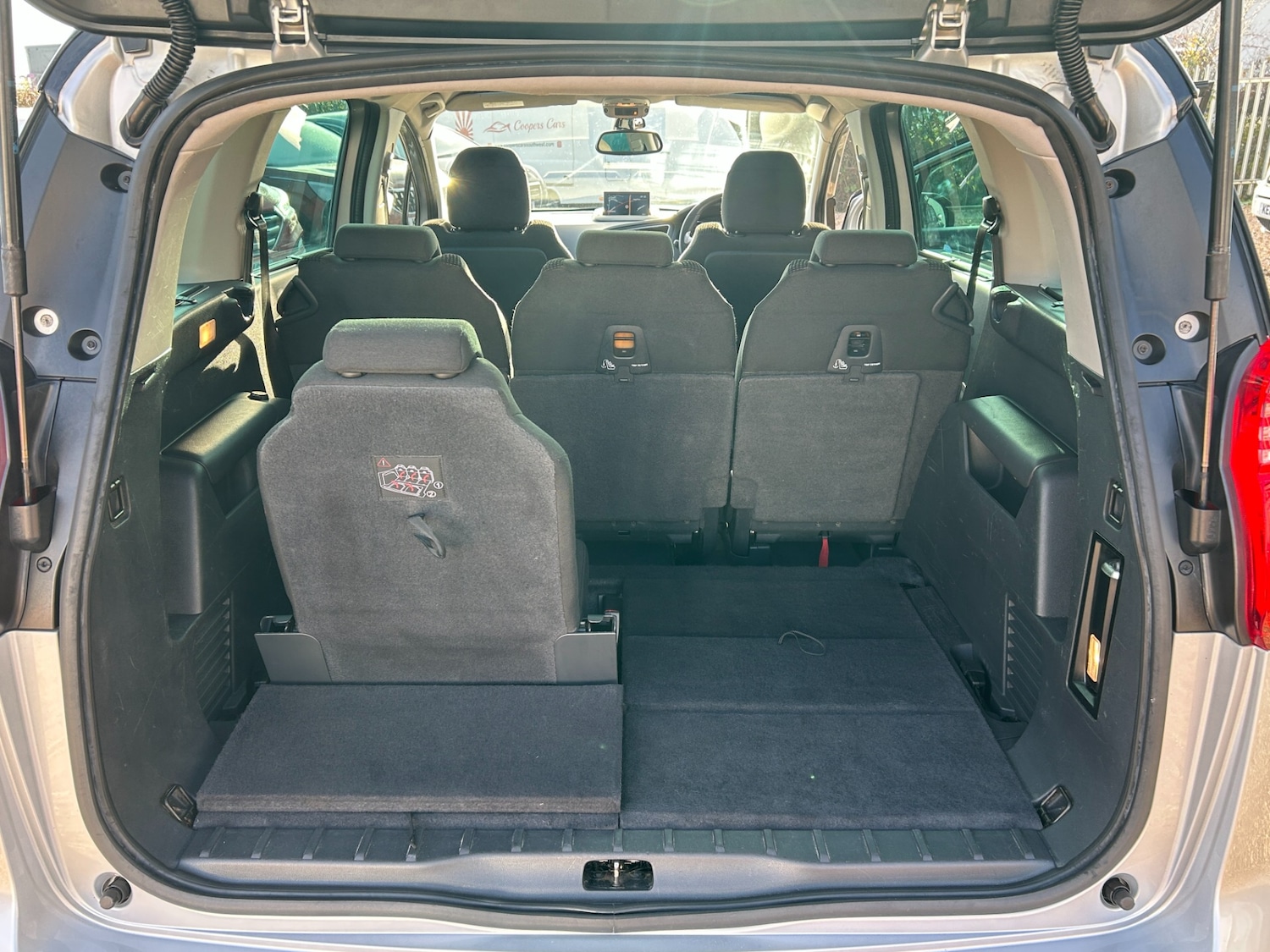 Used Peugeot 5008 2015 for sale - 76650283: Photo 17