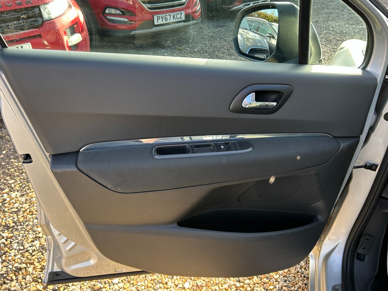 Used Peugeot 5008 2015 for sale - 76650283: Photo 18