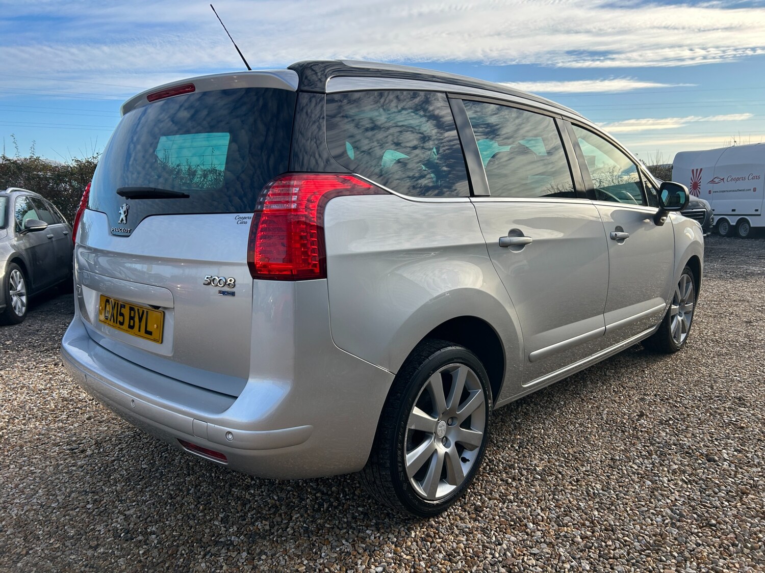 Used Peugeot 5008 2015 for sale - 76650283: Photo 6