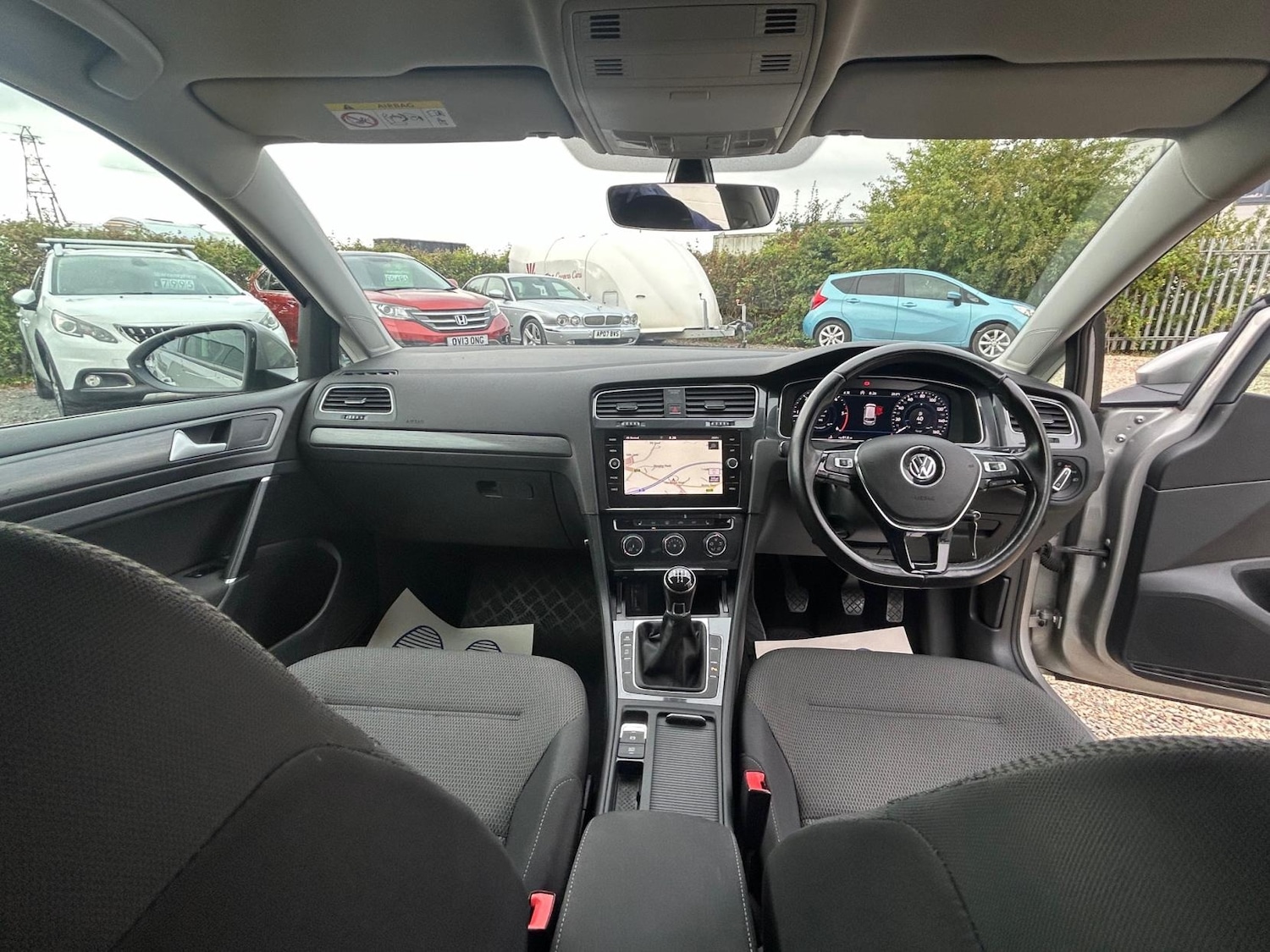 Used Volkswagen Golf 2017 for sale - 77819020: Photo 20