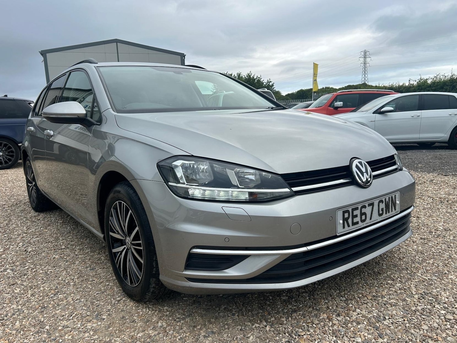 Used Volkswagen Golf 2017 for sale - 77819020: Photo 3
