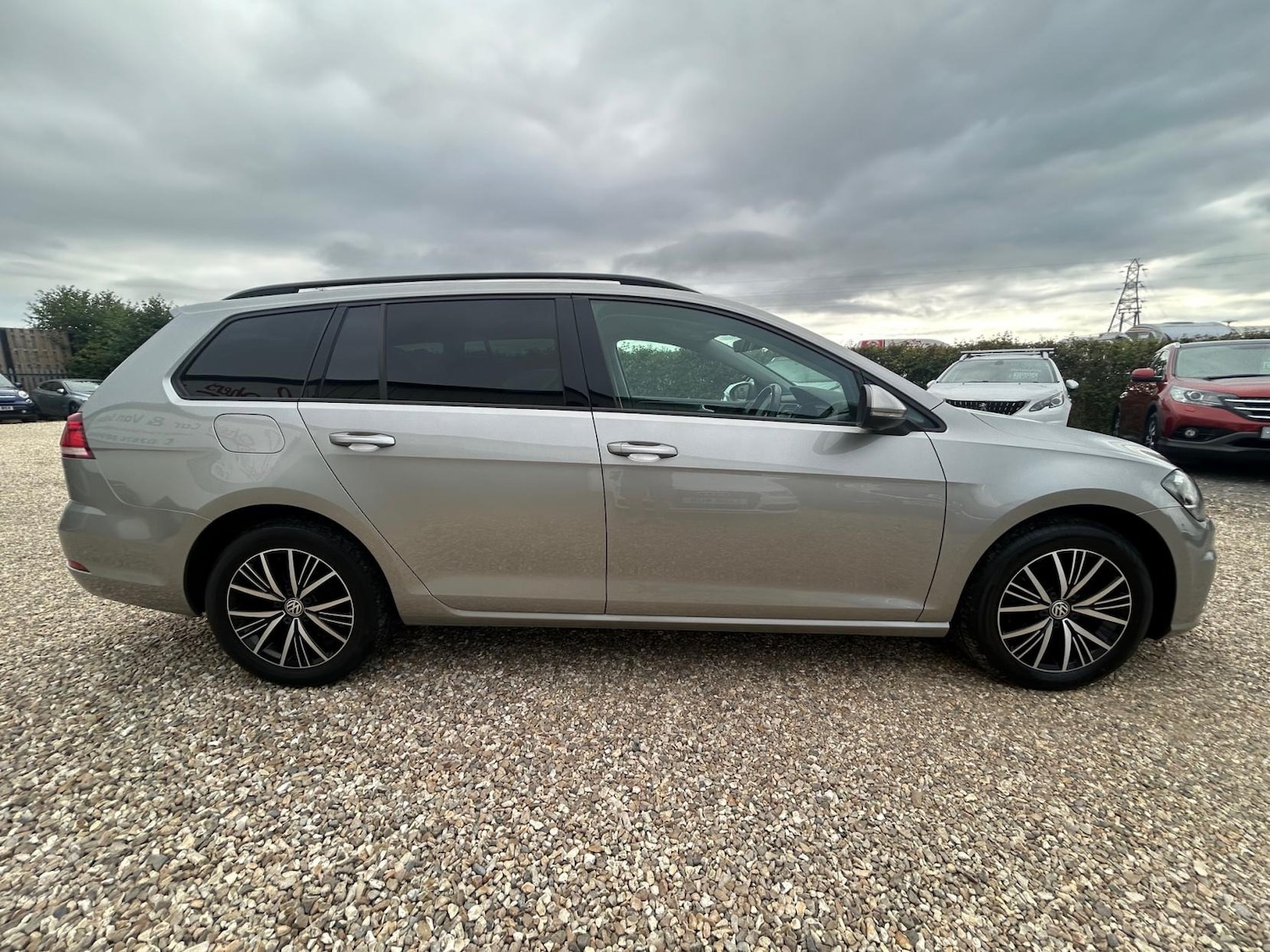 Used Volkswagen Golf 2017 for sale - 77819020: Photo 4