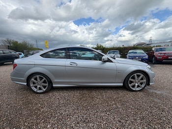 Used Mercedes-Benz C Class 2012 for sale - 78255165: Photo