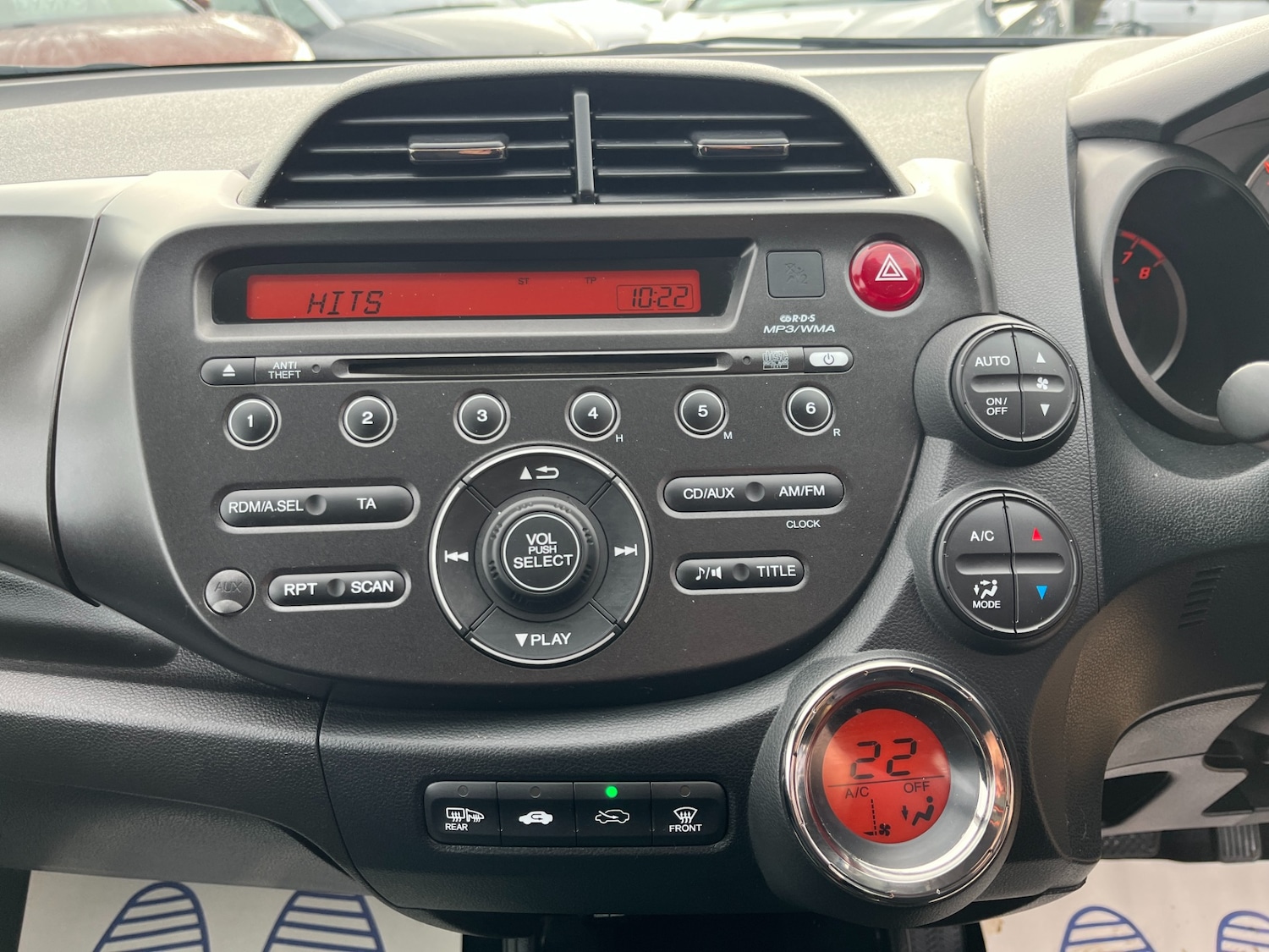 Used Honda Jazz 2013 for sale - 76253039: Photo 14