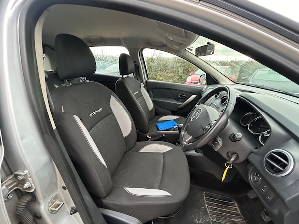 Used Dacia Sandero Stepway 2014 for sale - 76252223: Photo 11