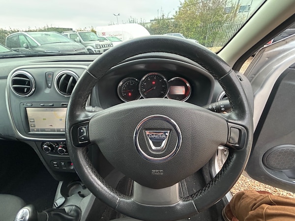Used Dacia Sandero Stepway 2014 for sale - 76252223: Photo 13