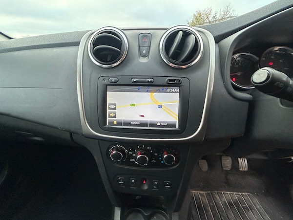 Used Dacia Sandero Stepway 2014 for sale - 76252223: Photo 14