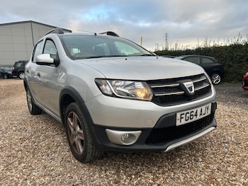 Used Dacia Sandero Stepway 2014 for sale - 76252223: Photo