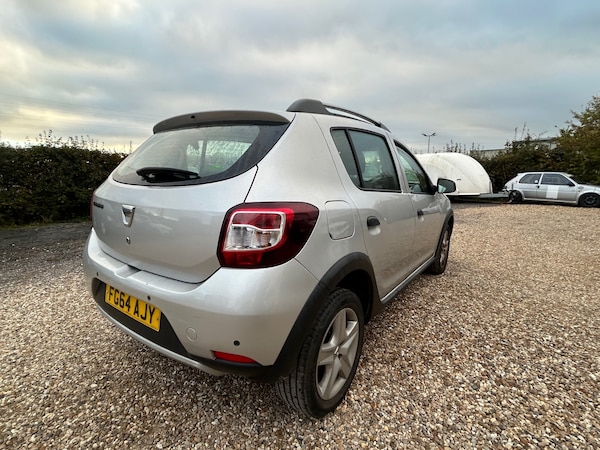 Used Dacia Sandero Stepway 2014 for sale - 76252223: Photo 5