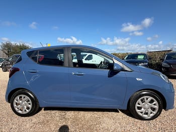Used Hyundai i10 2017 for sale - 79704786: Photo