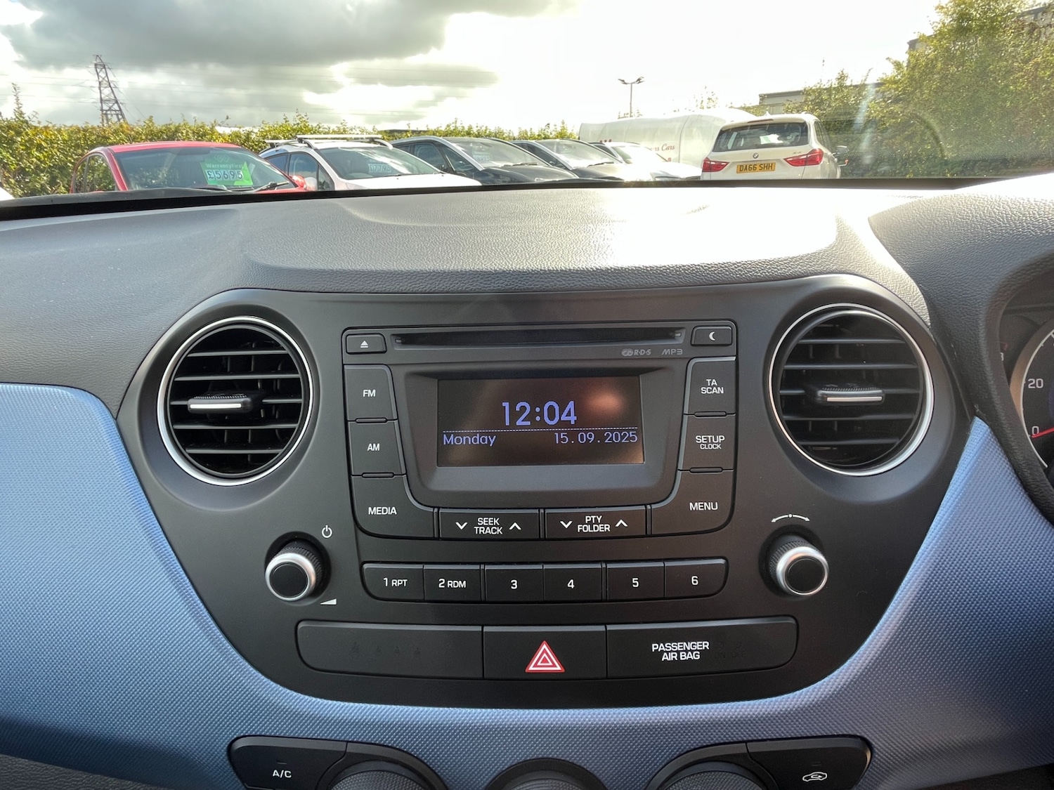 Used Hyundai i10 2016 for sale - 75700652: Photo 14